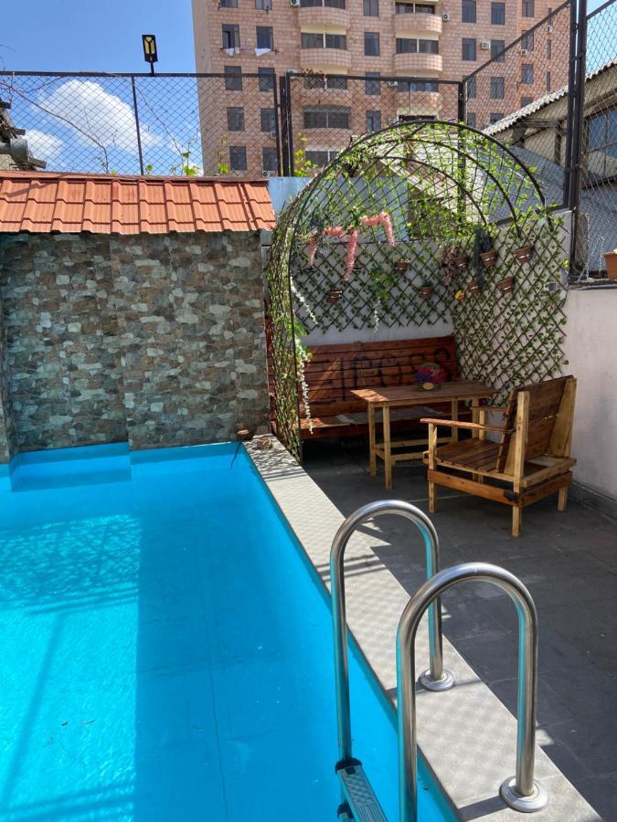 Elross Hotel 예레반 외부 사진