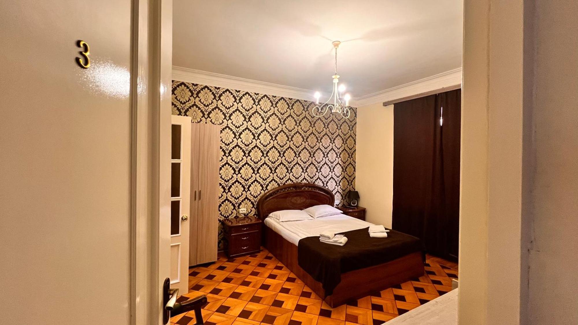 Elross Hotel 예레반 외부 사진
